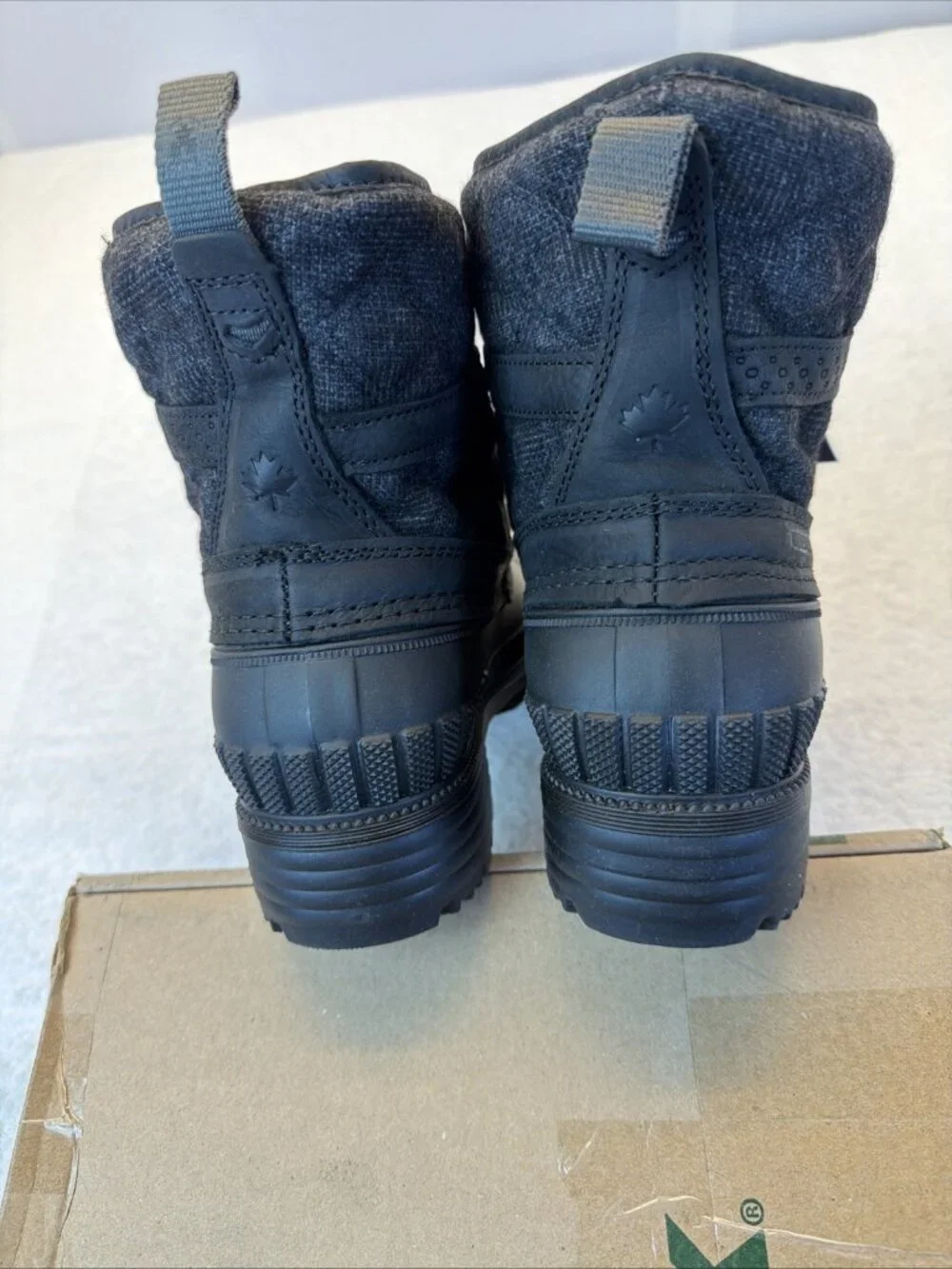 Kamik Sienna Mid 2 Waterproof Duck Boots Black Soft Sock Upper Women SZ 9 New